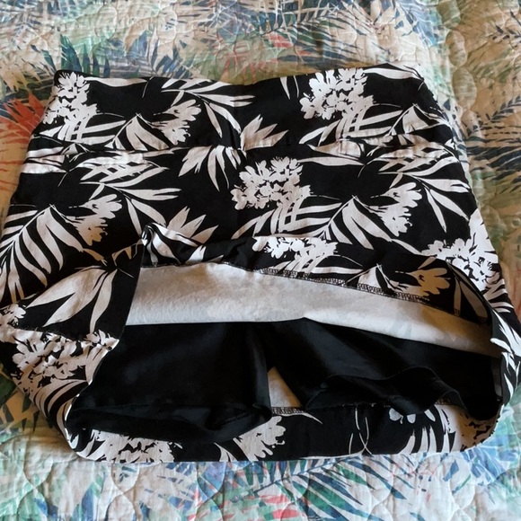 Skort size L - Picture 2 of 4
